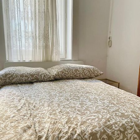 Calm 60M2 Flat Close To Center - Free Parking Wina Bagian luar foto