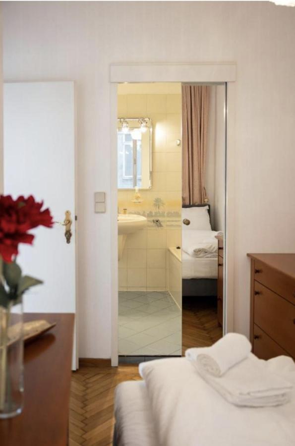 Calm 60M2 Flat Close To Center - Free Parking Wina Bagian luar foto
