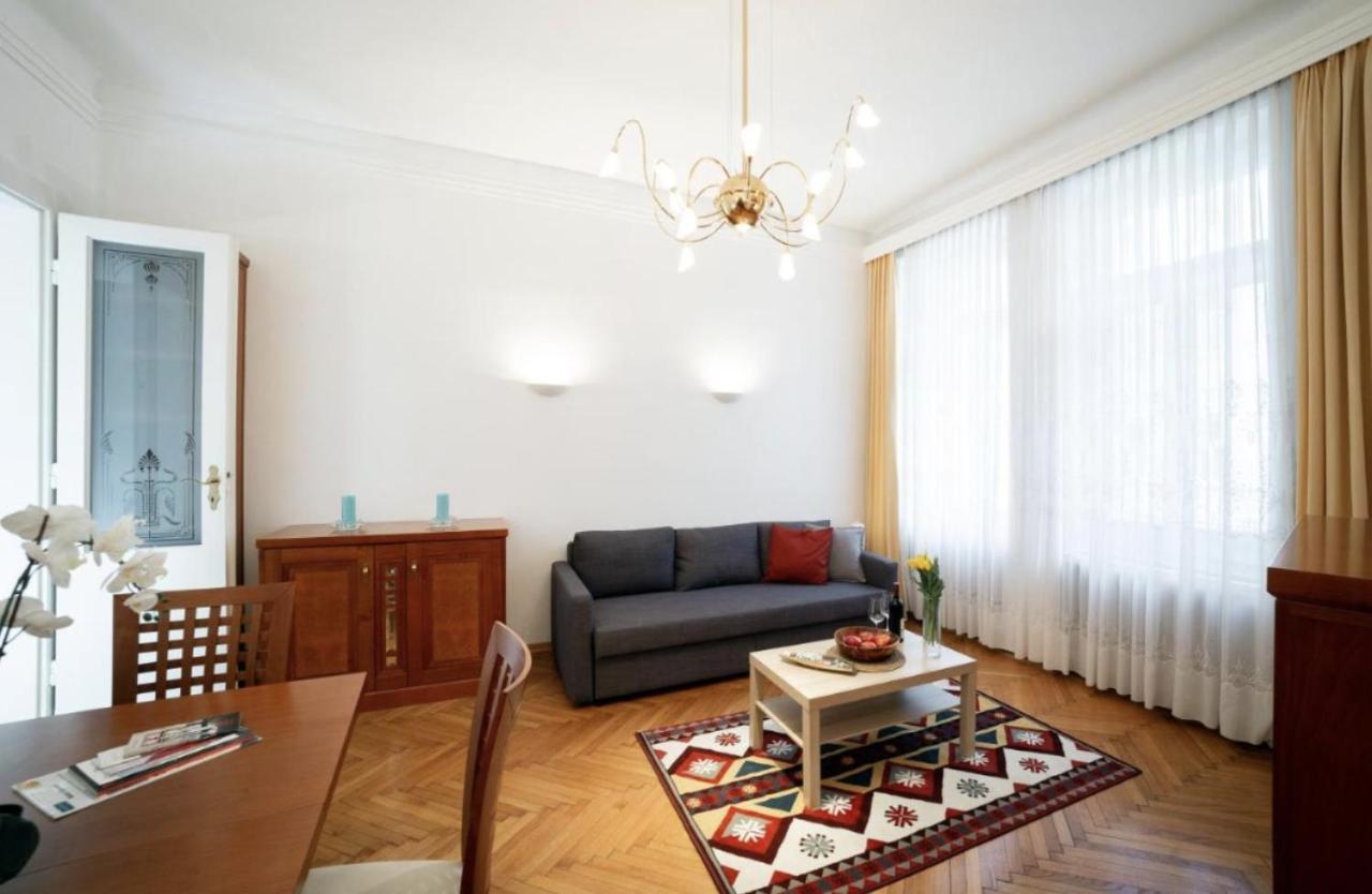Calm 60M2 Flat Close To Center - Free Parking Wina Bagian luar foto