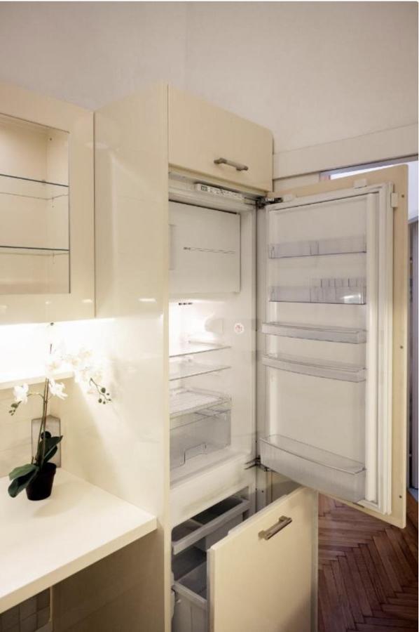 Calm 60M2 Flat Close To Center - Free Parking Wina Bagian luar foto