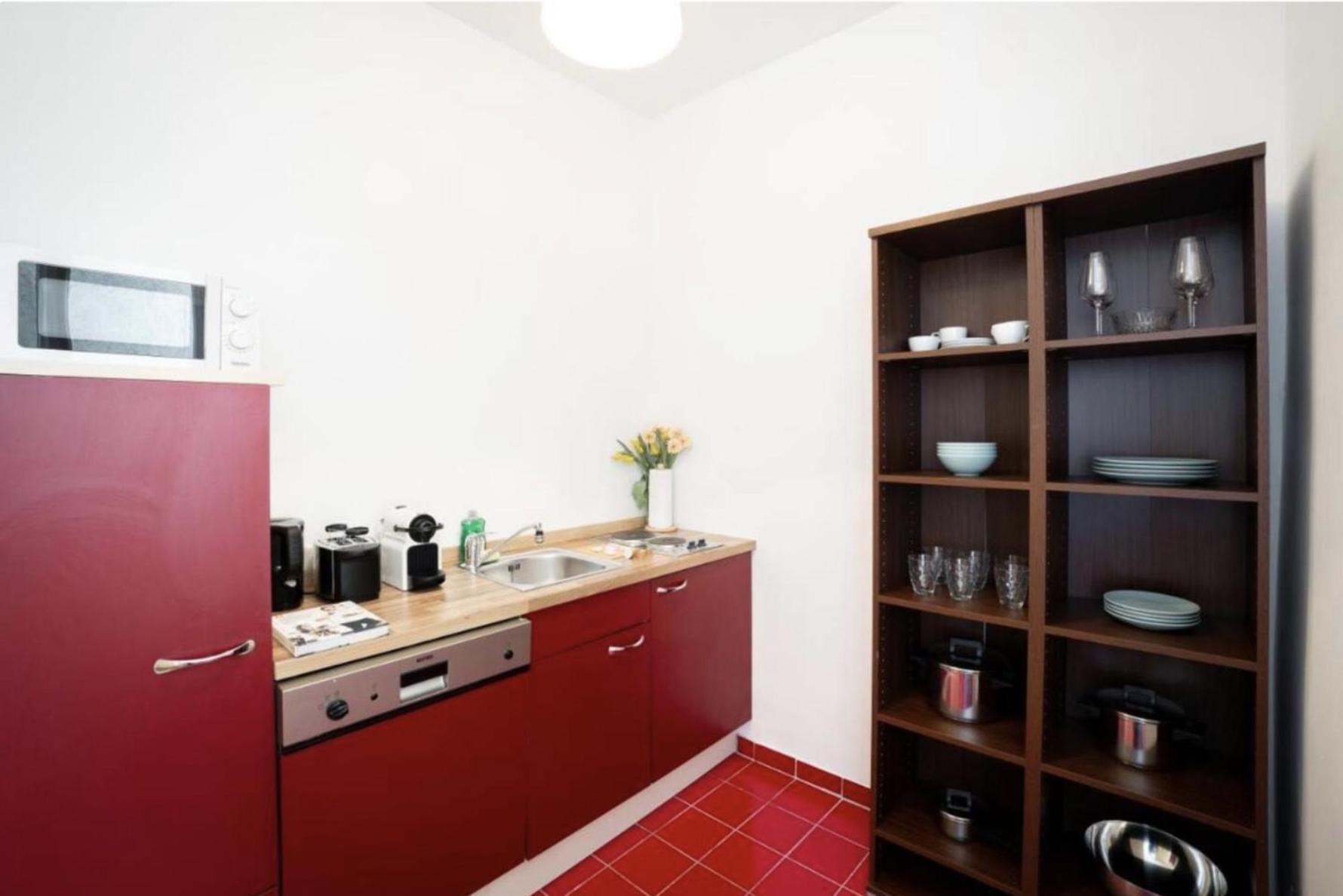 Calm 60M2 Flat Close To Center - Free Parking Wina Bagian luar foto